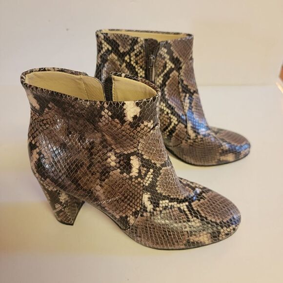 Vince camuto snakeskin booties size 6.5 - Picture 1 of 6